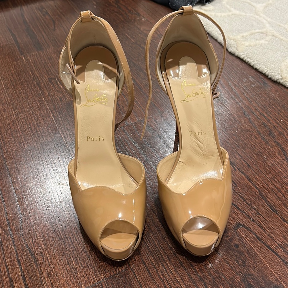 CHRISTIAN LOUBOUTIN PEEP TOE SCALLOPED PLATFORM